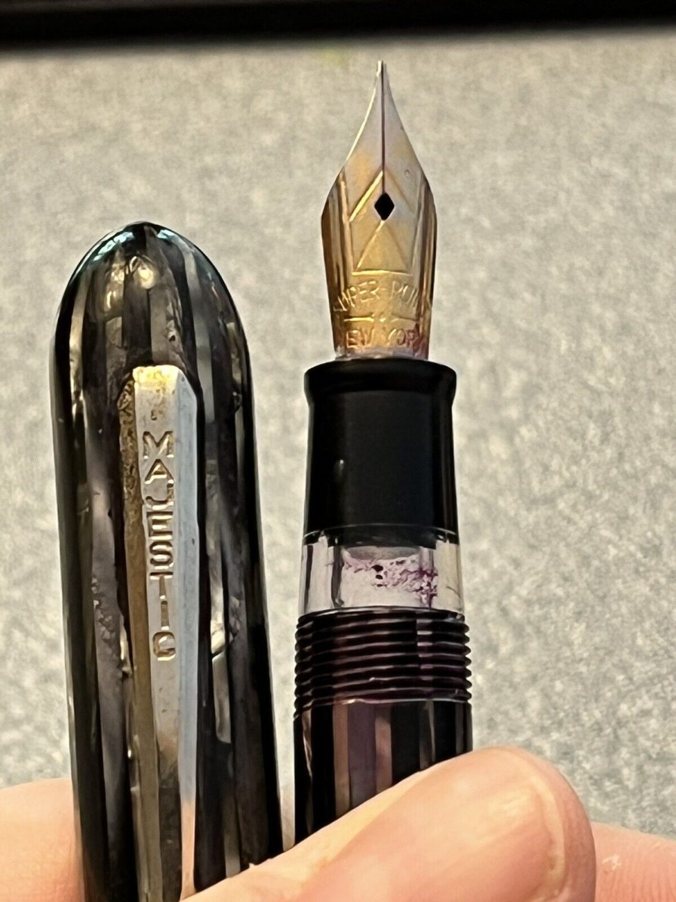 Vintage Majestic Fountain Pen New Ink sac installed Ink Window
