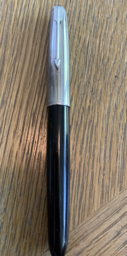 Vintage Parker 51 Jeweled Fountain Pen Black and Steel Top W/ Stainless Nib Good