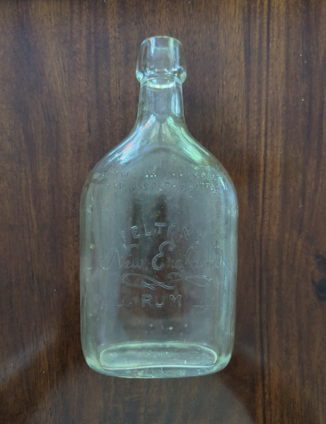 Vintage Felton’s New England Rum 1 Pint Clear Glass Embossed Bottle “Since 1819”